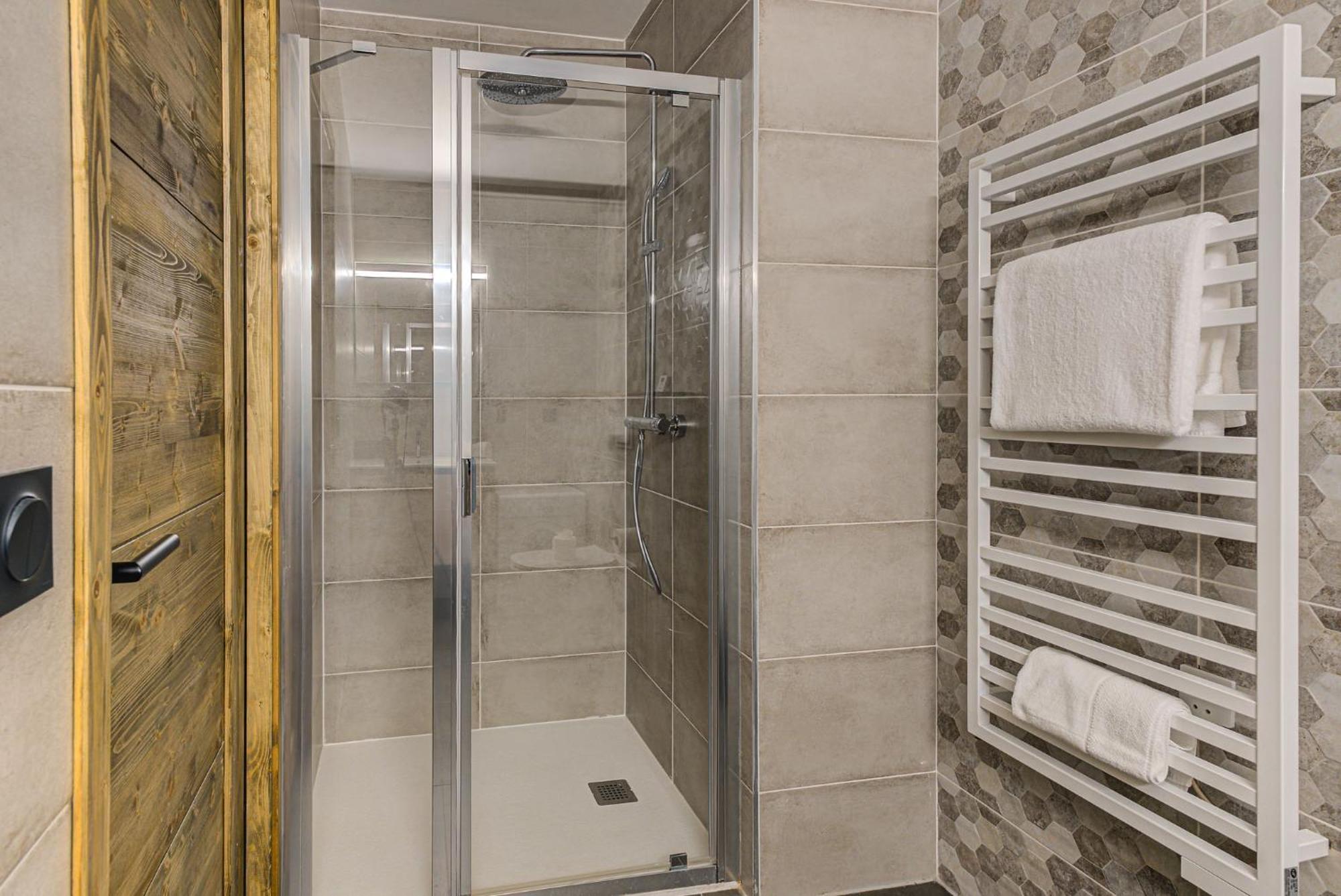 White Pearl A05 Modern Apartment Chamonix Alpes Travel Sleeps 4 To 6 Exterior photo